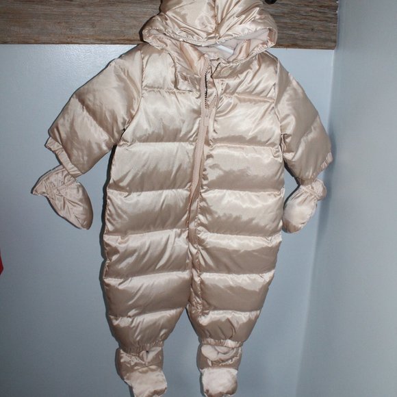 Gap Size 6-12M Pearl Gold Bunting Snow Suit - Picture 1 of 3